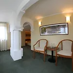 Savoy 4*