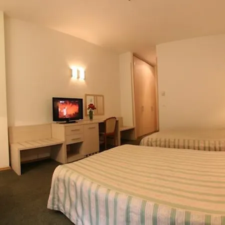 Savoy Hotel 4*