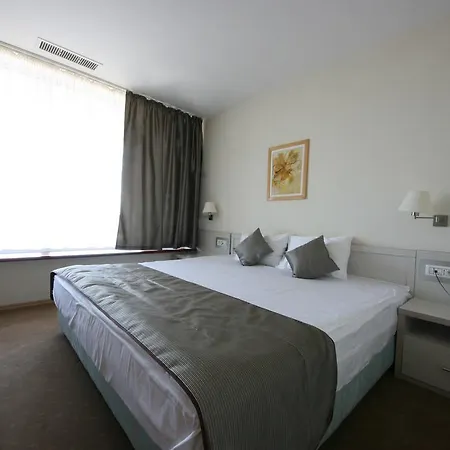 Savoy Hotel 4*